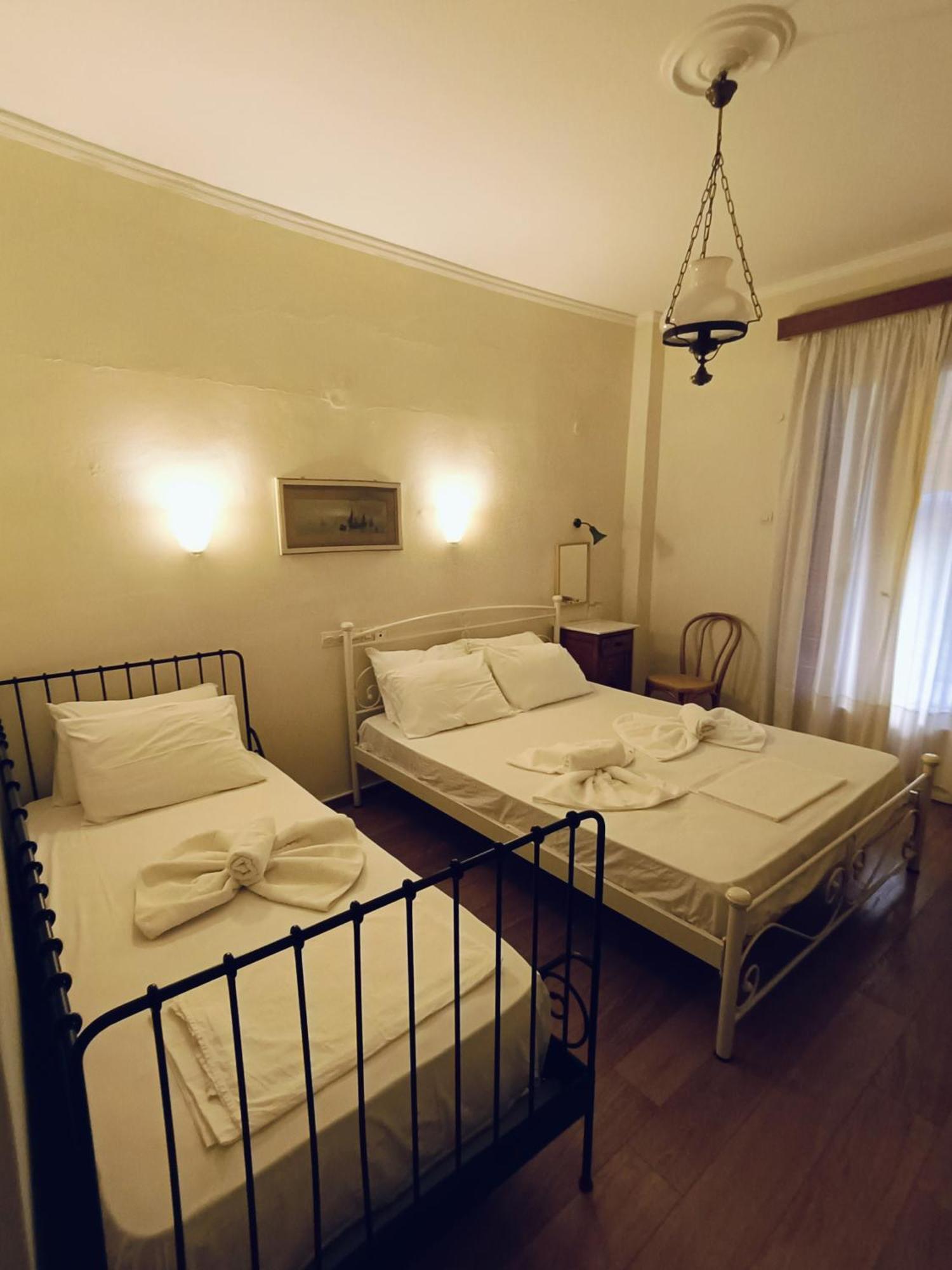 Anesis Hotel 卢特拉艾季普苏 外观 照片