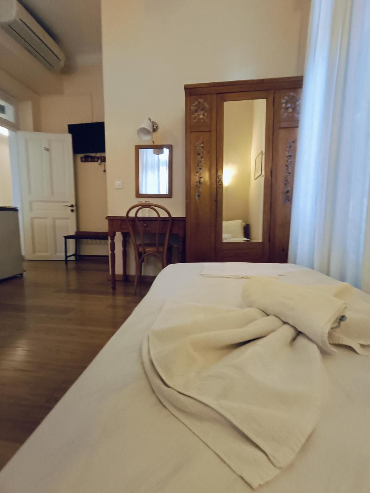 Anesis Hotel 卢特拉艾季普苏 外观 照片