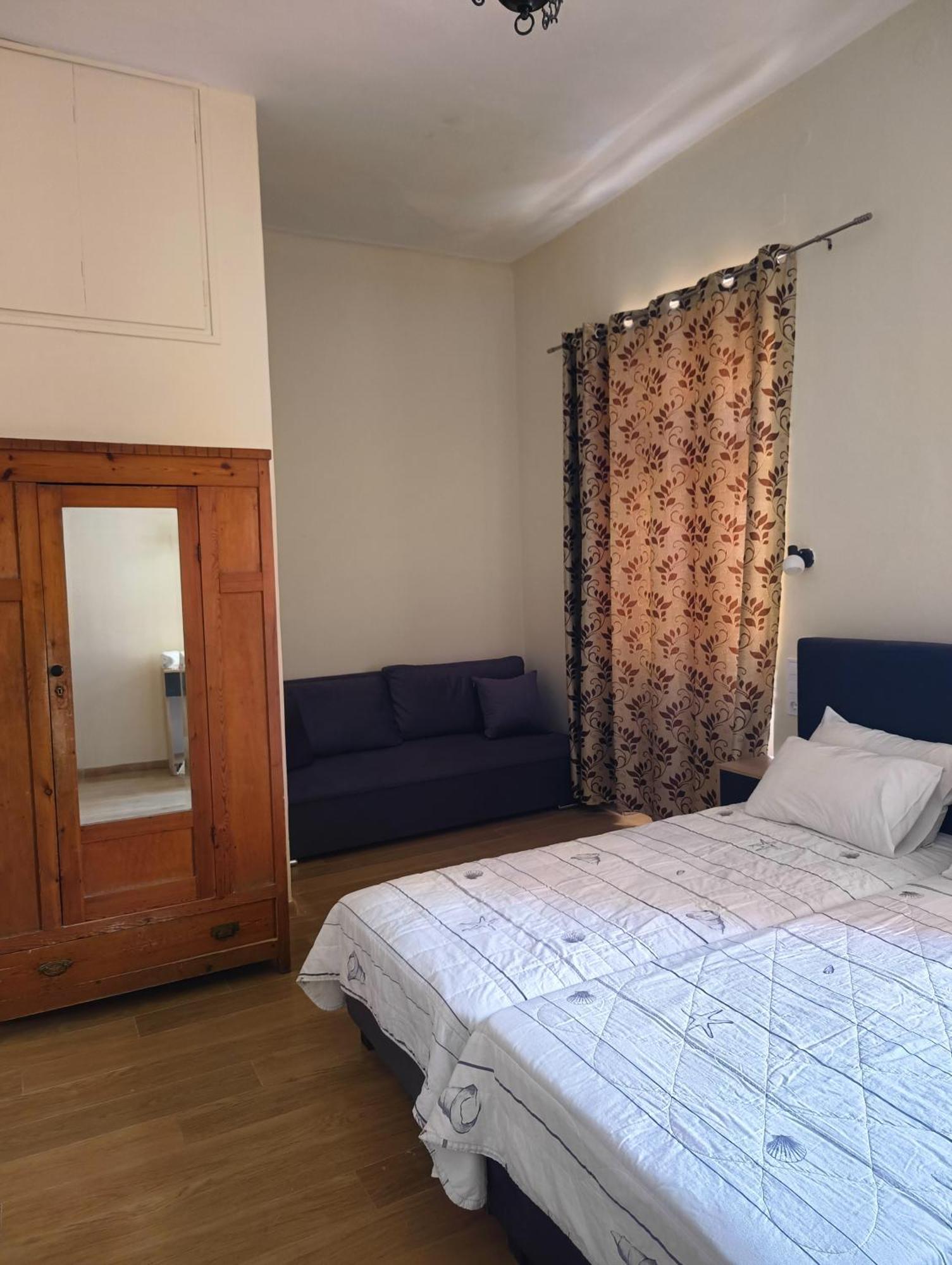 Anesis Hotel 卢特拉艾季普苏 外观 照片