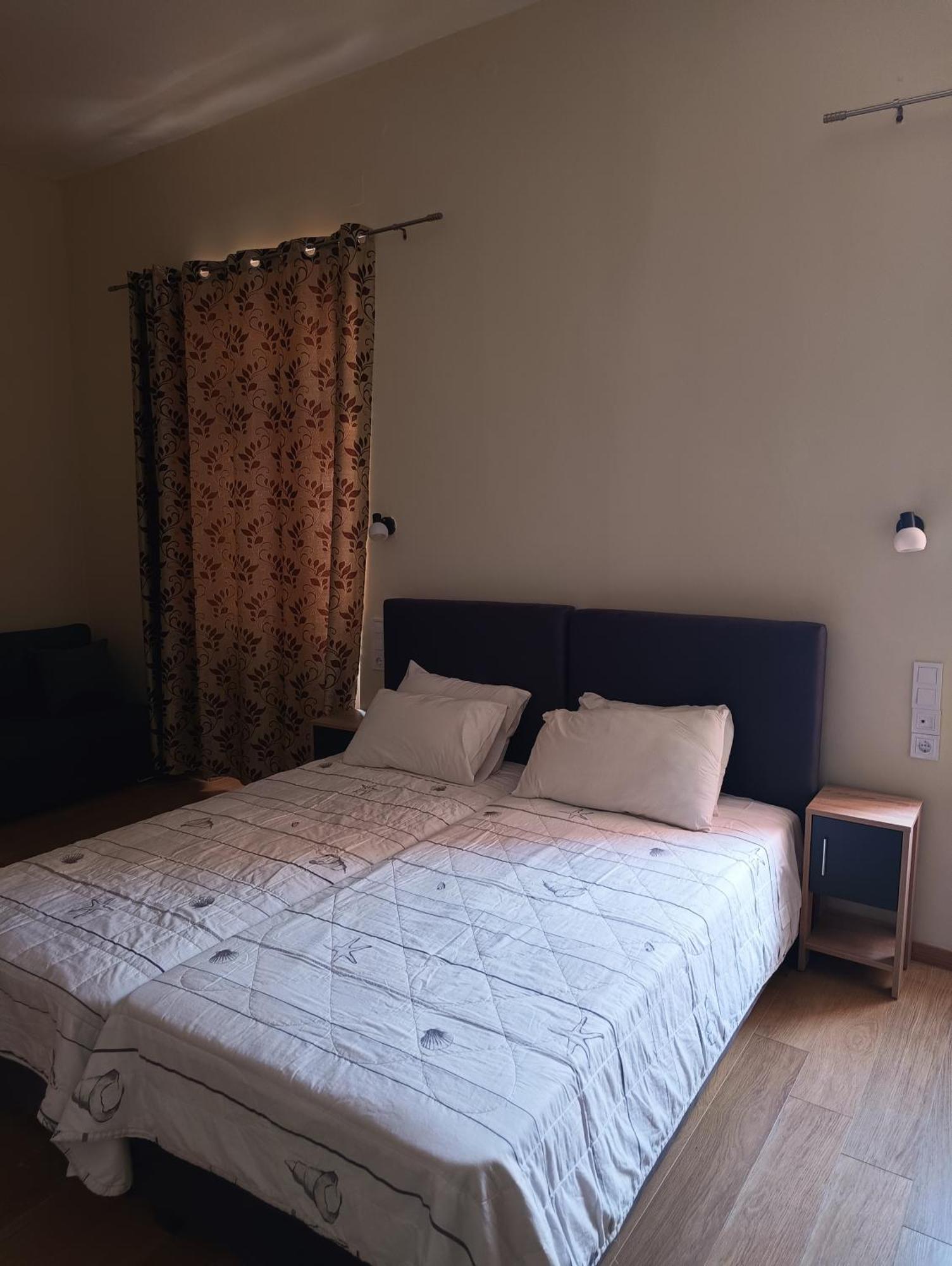 Anesis Hotel 卢特拉艾季普苏 外观 照片